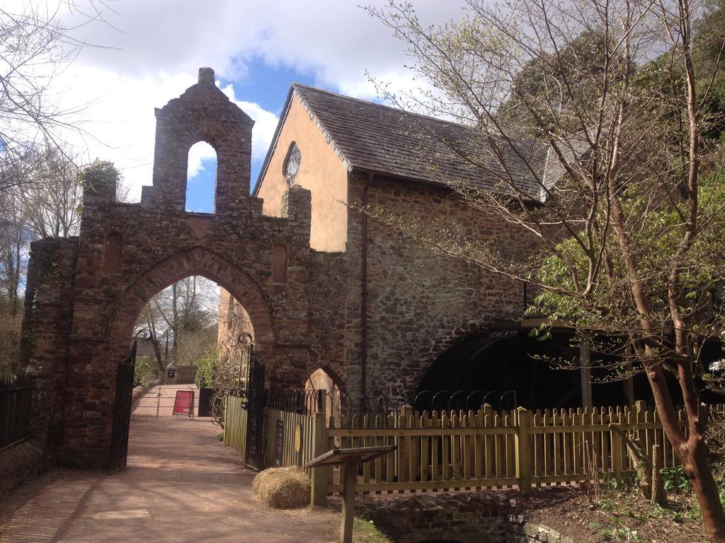 Dunster Mill House Bed & Breakfast Dış mekan fotoğraf
